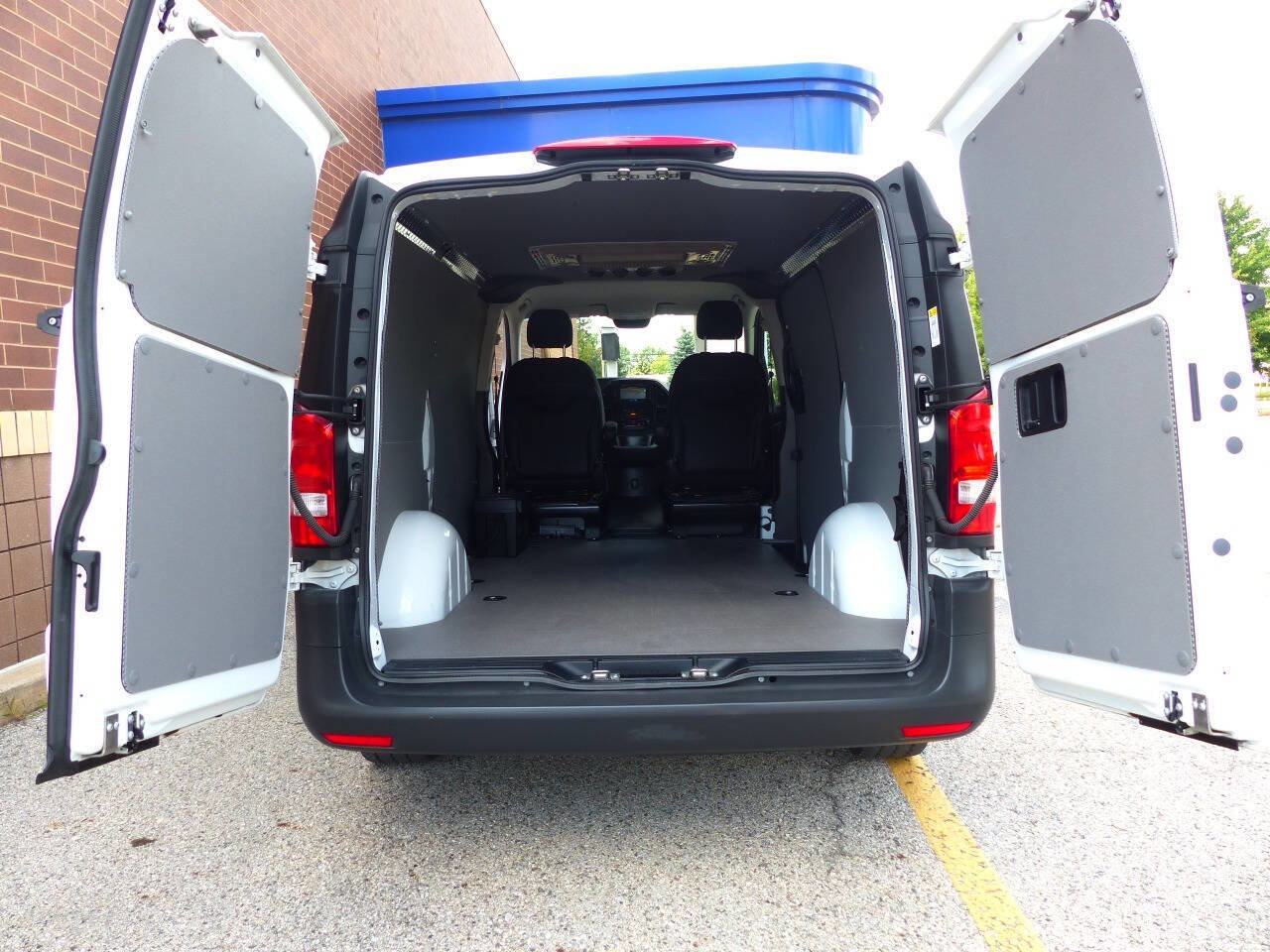 Used 2022 Mercedes-Benz Metris image 36