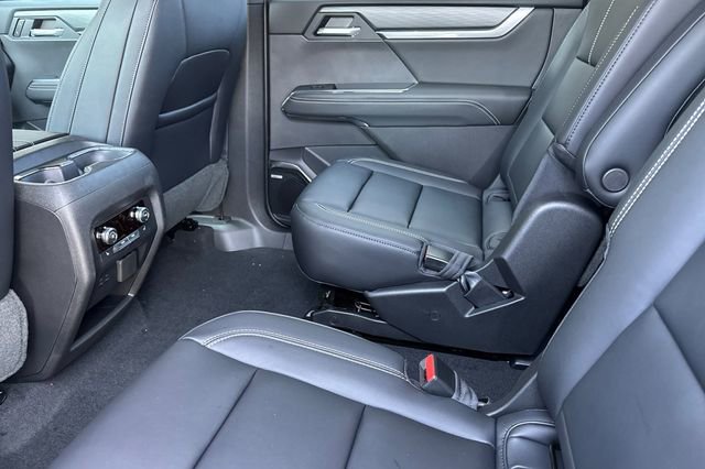 New 2026 GMC Acadia Elevation w/ Black Edition AWD/4WD image 13