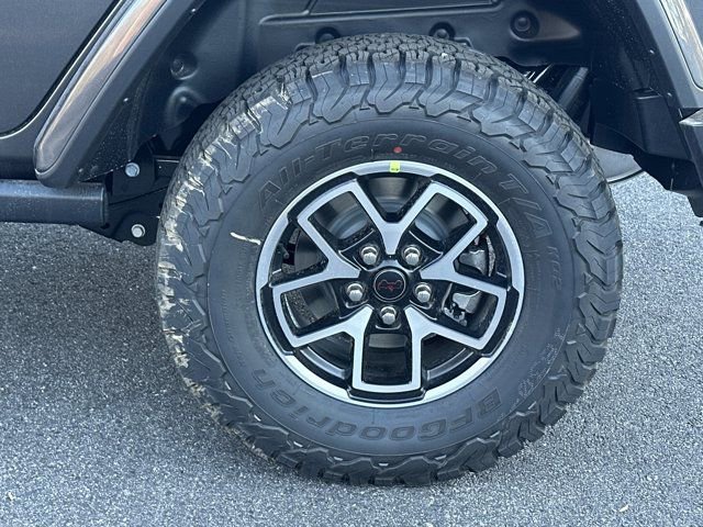 New 2026 Jeep Wrangler Unlimited Rubicon w/ Safety Group image 18
