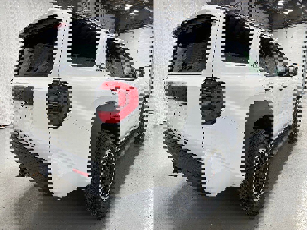 Used 2025 Toyota 4Runner TRD Off-Road image 7