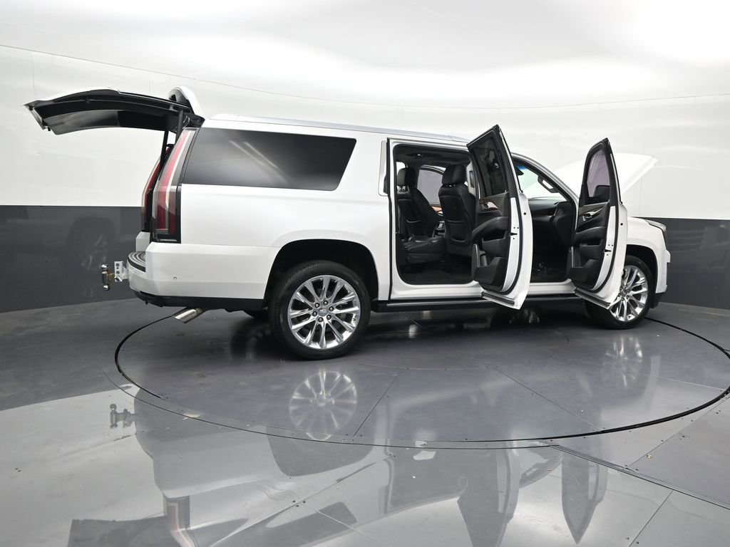 Used 2019 Cadillac Escalade ESV Premium Luxury RWD image 35