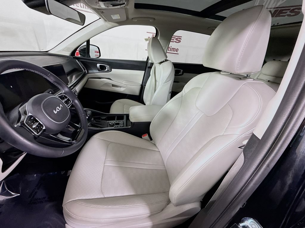 Used 2025 Kia Sorento S w/ Panoramic Sunroof Package AWD/4WD image 26