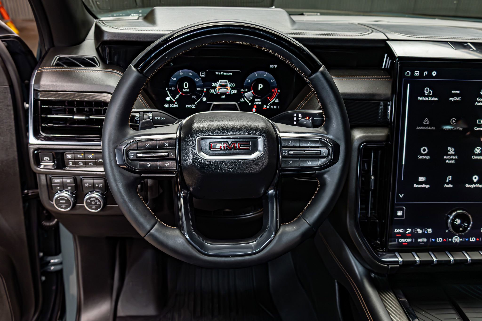 Used 2026 GMC Yukon XL AT4 w/ AT4 Premium Plus Package image 17