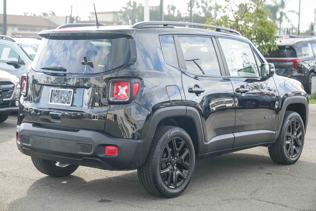 Used 2023 Jeep Renegade Altitude image 5