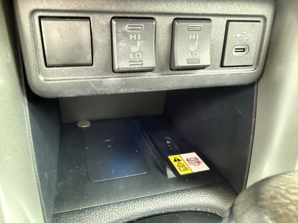 Used 2023 Toyota Corolla Cross XLE w/ Convenience Package AWD/4WD image 28