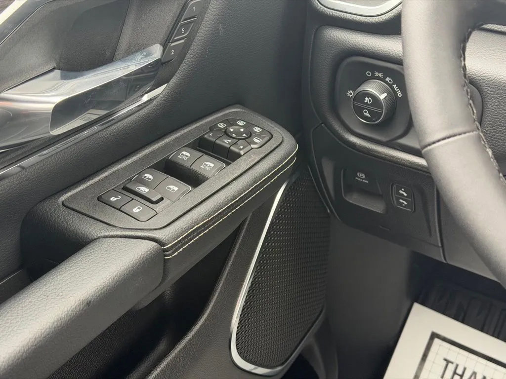 New 2026 RAM 1500 Laramie w/ Sport Appearance Package AWD/4WD image 13