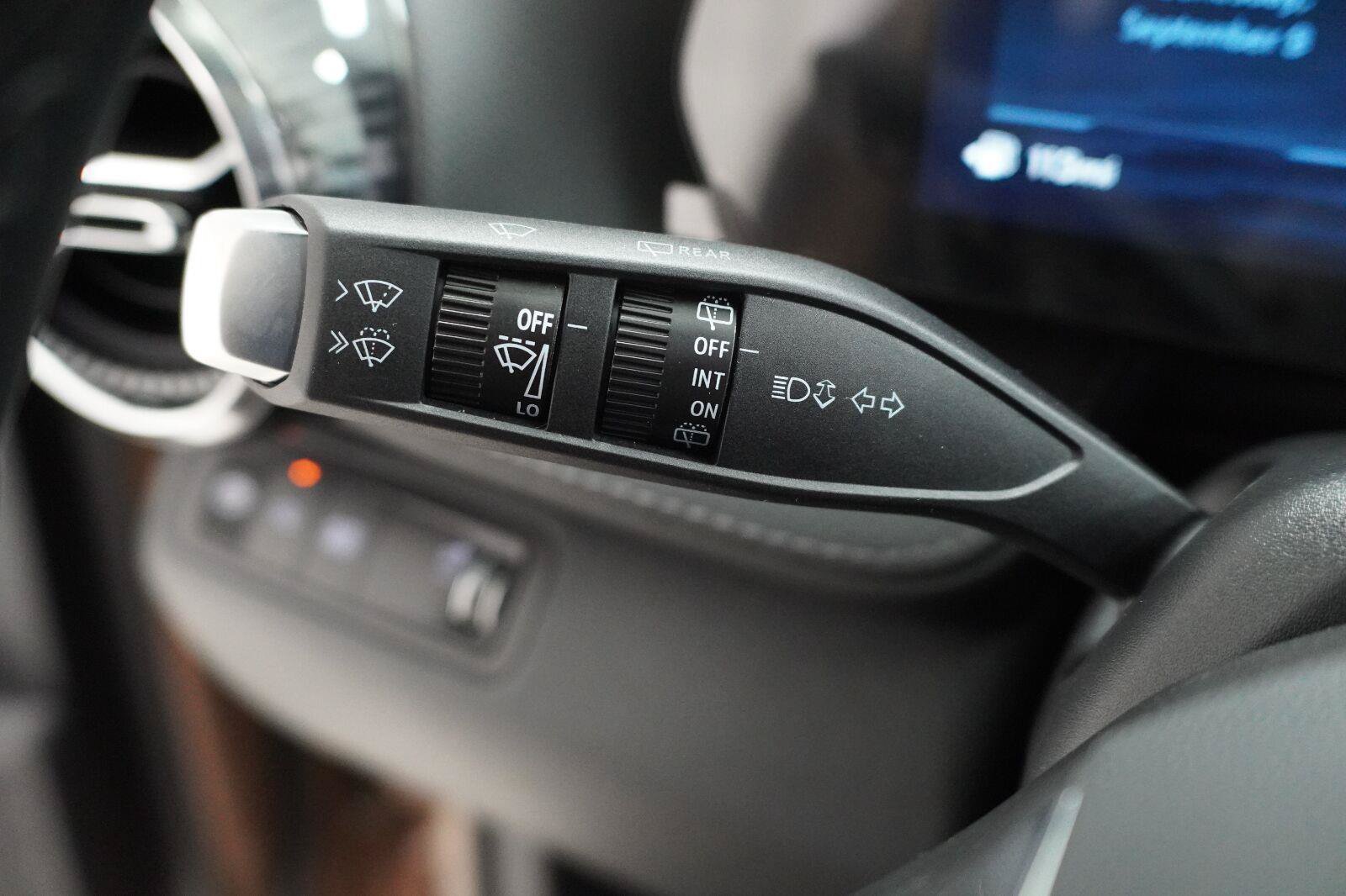 New 2027 Chevrolet Equinox LT w/ Safety and Technology Package FWD image 10