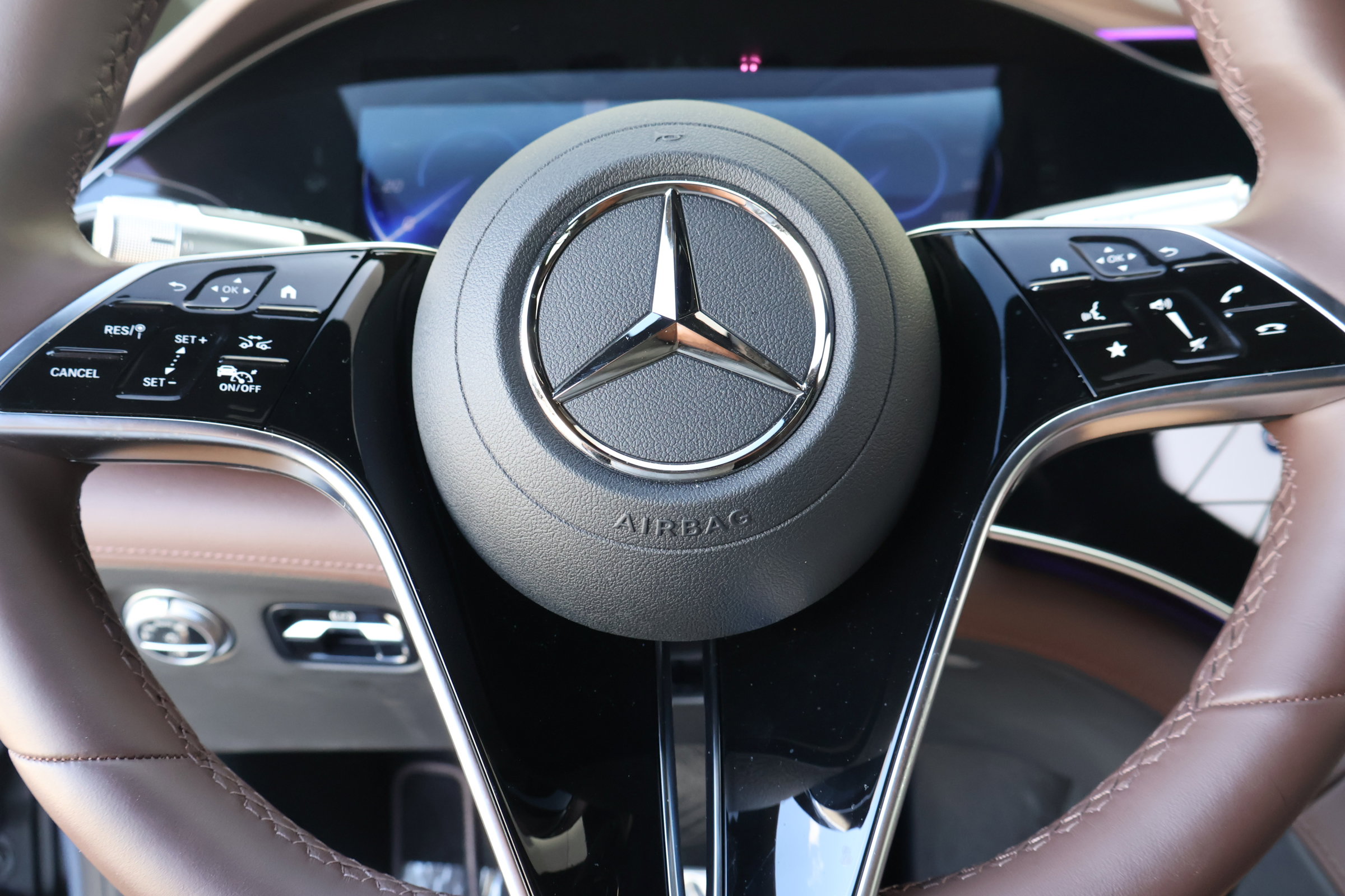 New 2025 Mercedes-Benz EQS 450+ 4MATIC Sedan image 24