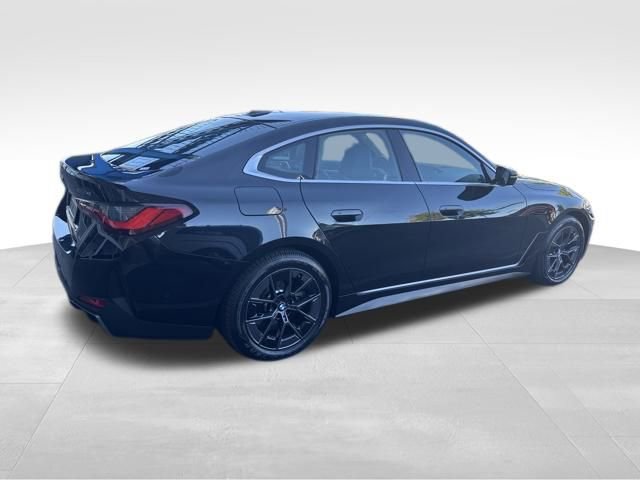 Used 2025 BMW i4 eDrive40 image 5