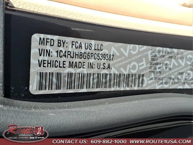 Used 2023 Jeep Grand Cherokee Limited AWD/4WD image 32