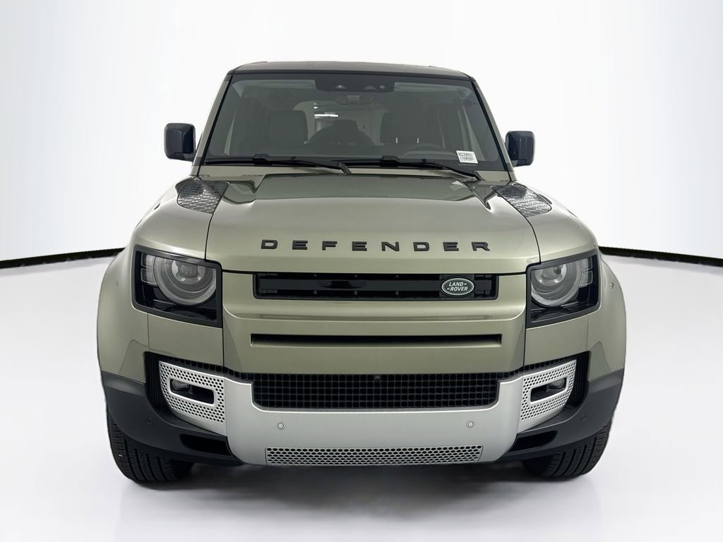 Used 2025 Land Rover Defender 110 S image 2