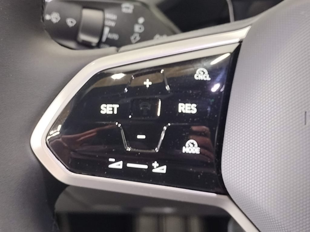 New 2026 Volkswagen ID.4 Pro AWD/4WD image 23