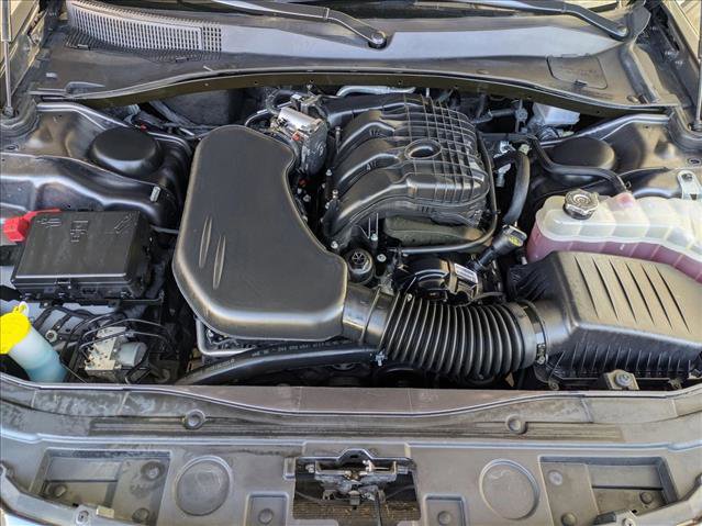 Used 2023 Chrysler 300 Touring w/ Sport Appearance Package image 21