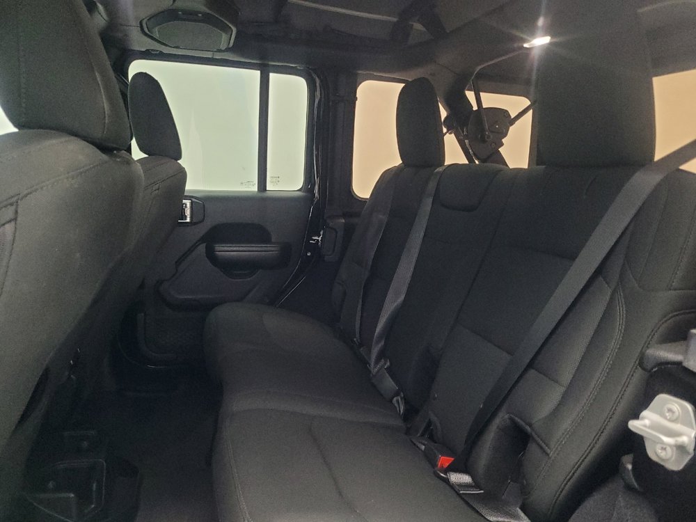 Used 2018 Jeep Wrangler Unlimited Sport S AWD/4WD image 18
