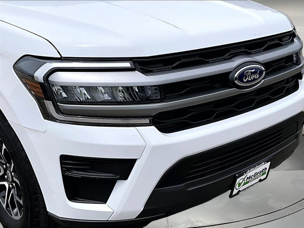 Used 2024 Ford Expedition XLT AWD/4WD image 35