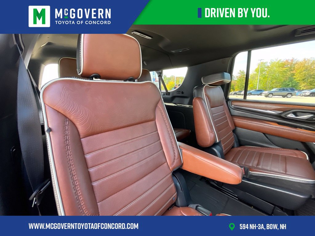 Used 2023 GMC Yukon XL Denali Ultimate AWD/4WD image 34