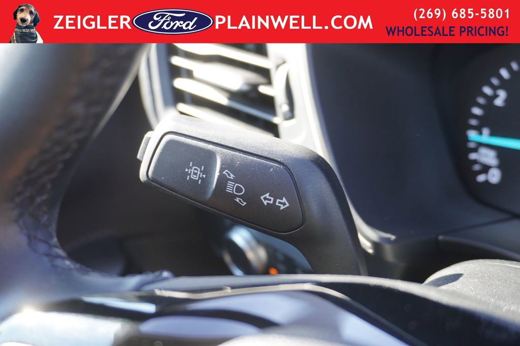 Used 2022 Ford Escape SE w/ Cold Weather Package image 25