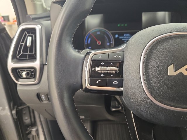 Used 2023 Kia Sorento EX FWD image 31
