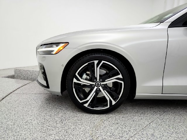 Used 2024 Volvo S60 B5 Ultimate w/ Climate Package AWD/4WD image 31