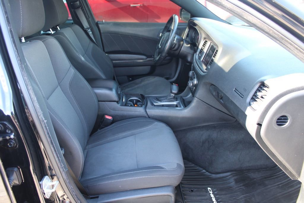Used 2018 Dodge Charger GT w/ Blacktop Package image 16