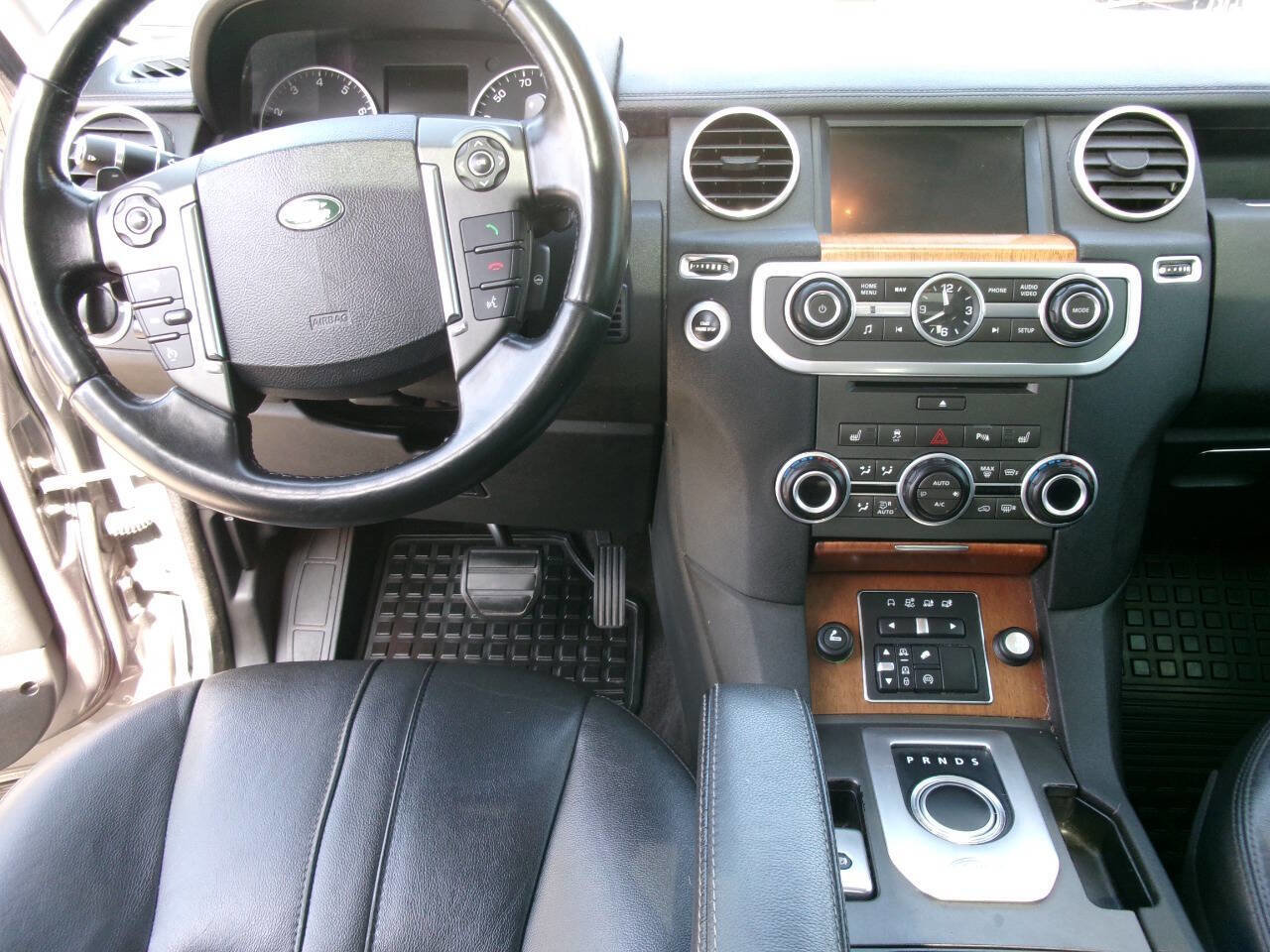 Used 2016 Land Rover LR4 HSE Silver Edition AWD/4WD image 22
