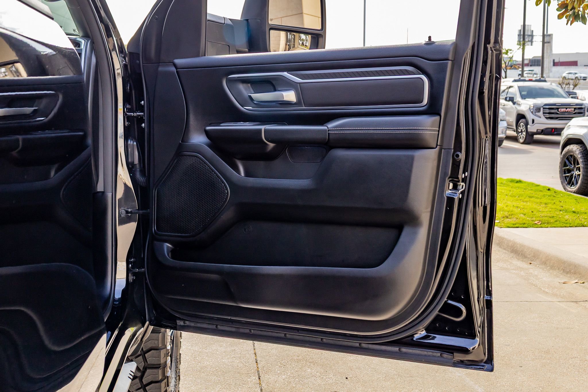 Used 2025 RAM 1500 Big Horn image 35