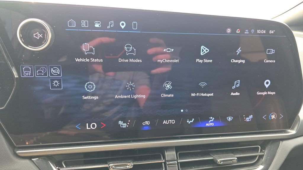 Used 2024 Chevrolet Equinox EV RS FWD image 31