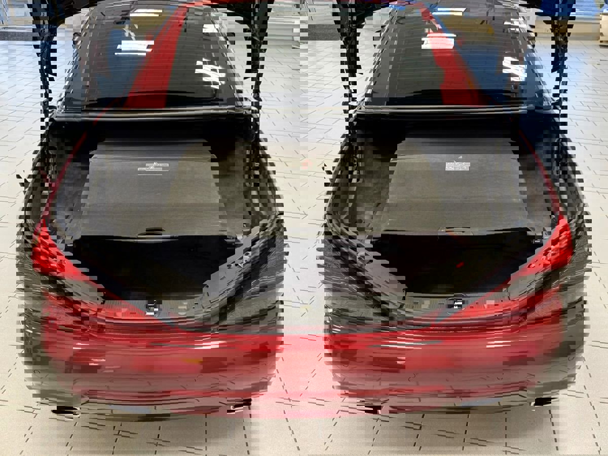 Used 2011 Mercedes-Benz SL 550 image 48