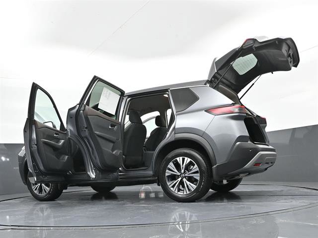 Used 2023 Nissan Rogue SV image 48