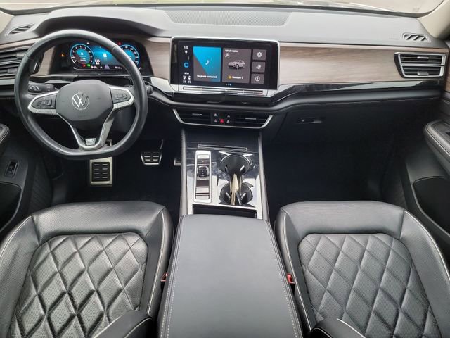 Used 2024 Volkswagen Atlas SEL Premium R-Line image 19