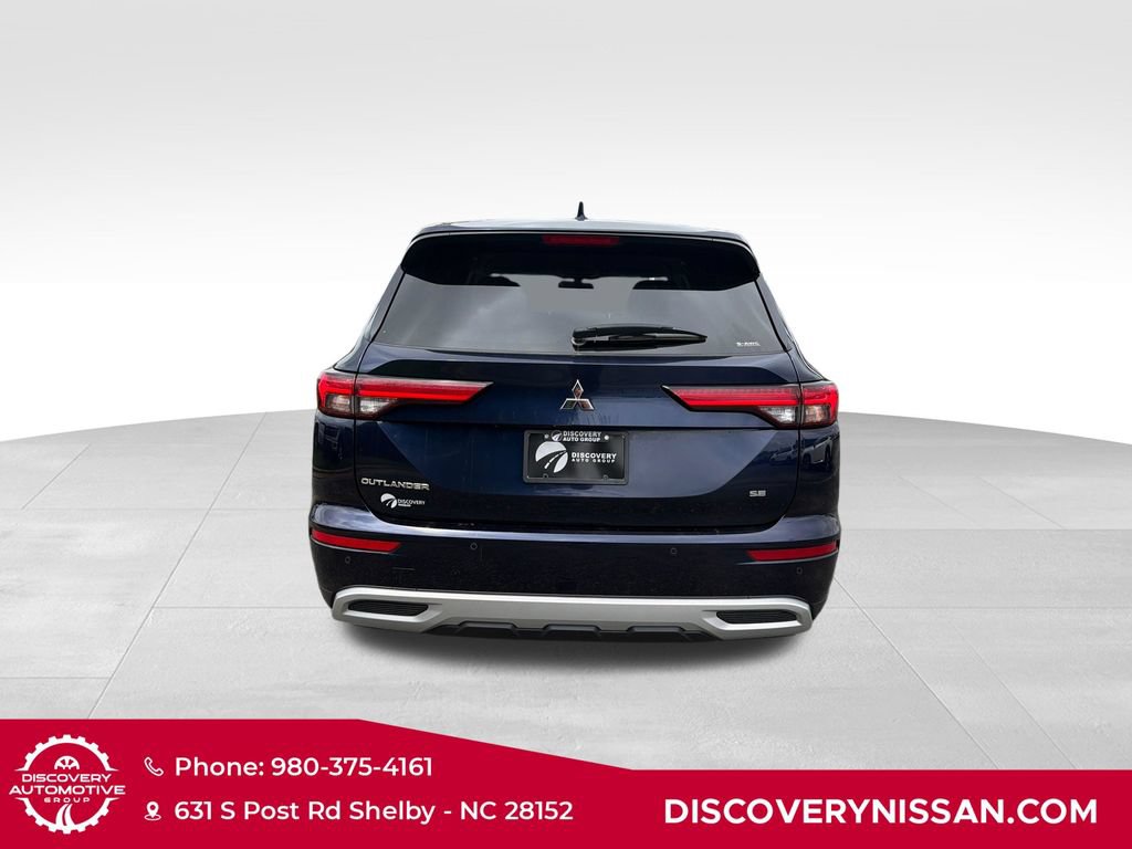 Used 2024 Mitsubishi Outlander SE AWD/4WD image 7