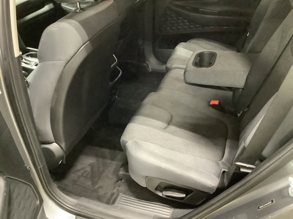 Used 2019 Hyundai Santa Fe SE image 20