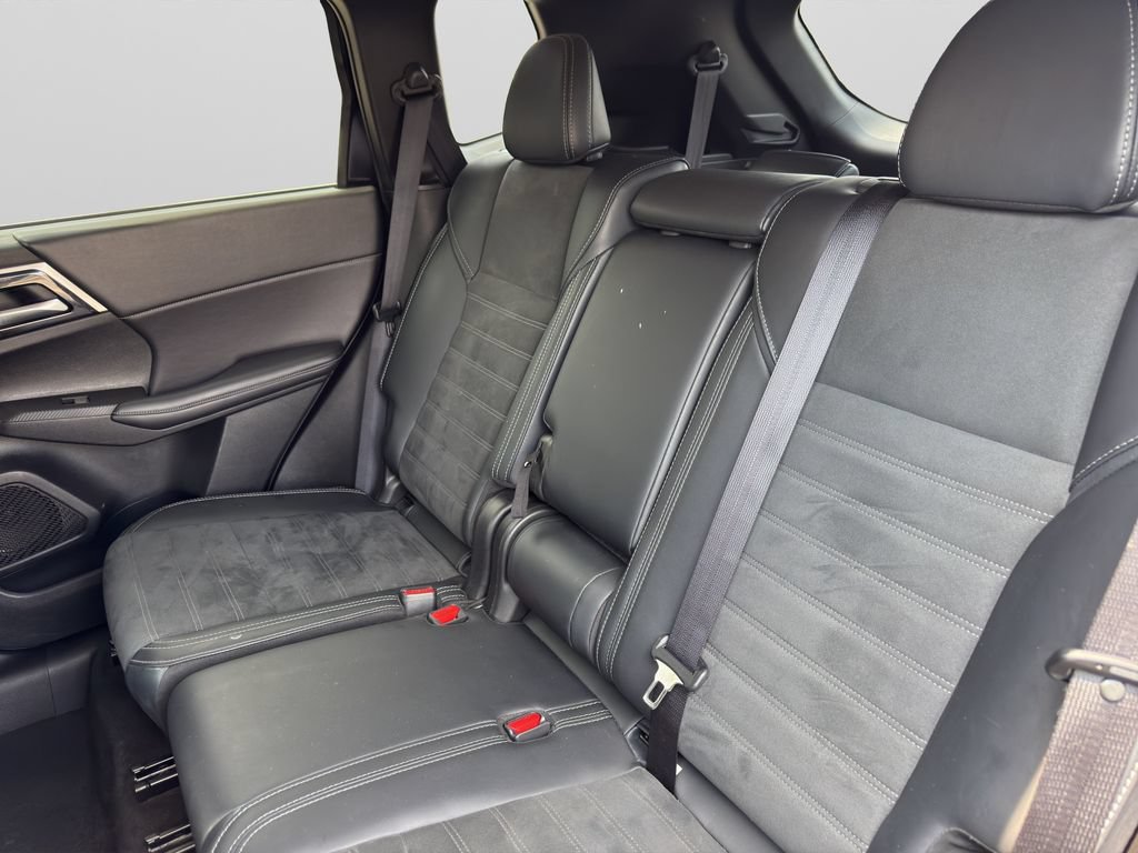 Used 2024 Mitsubishi Outlander SE AWD/4WD image 17