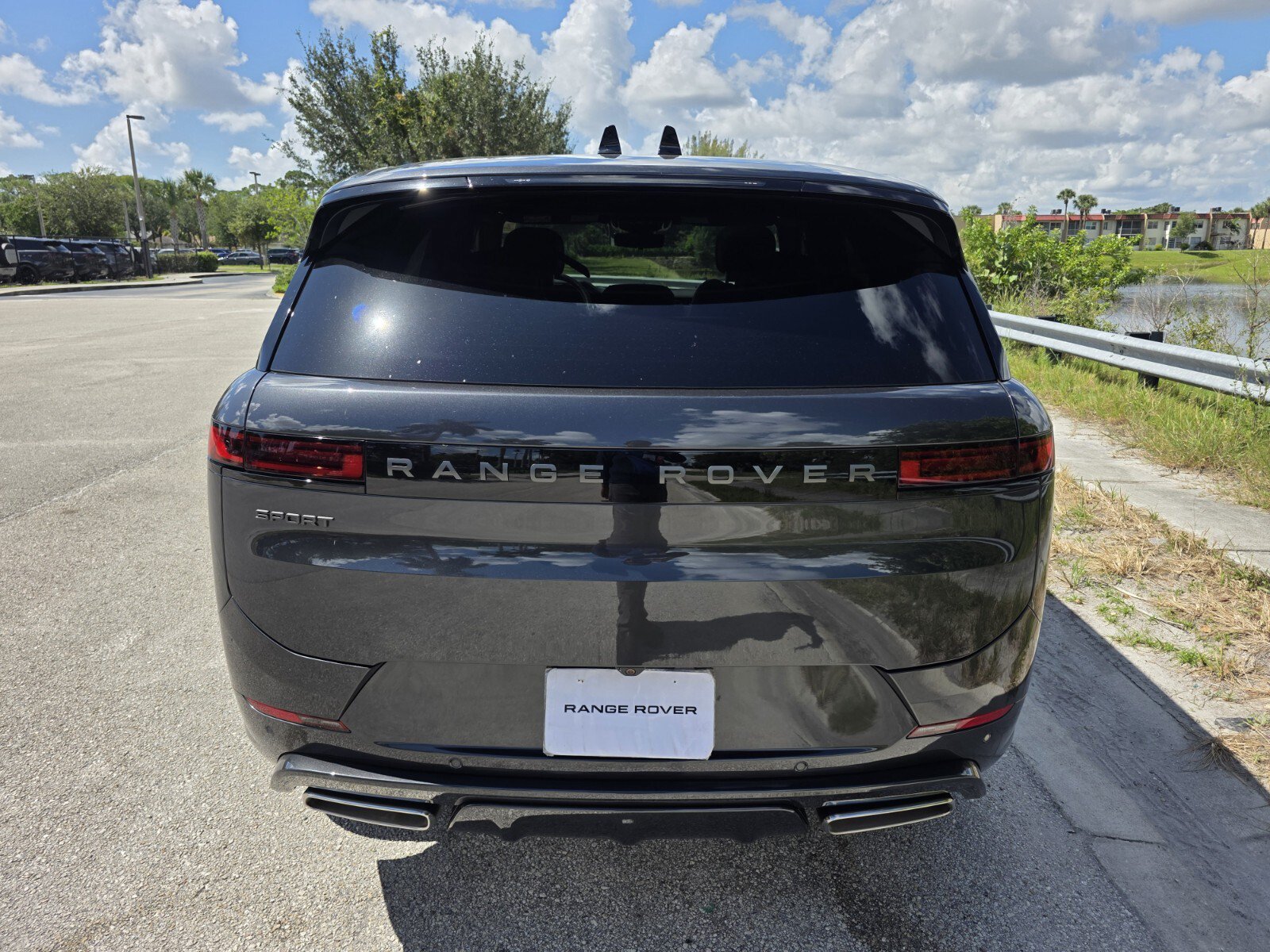 New 2026 Land Rover Range Rover Sport Dynamic SE AWD/4WD image 6