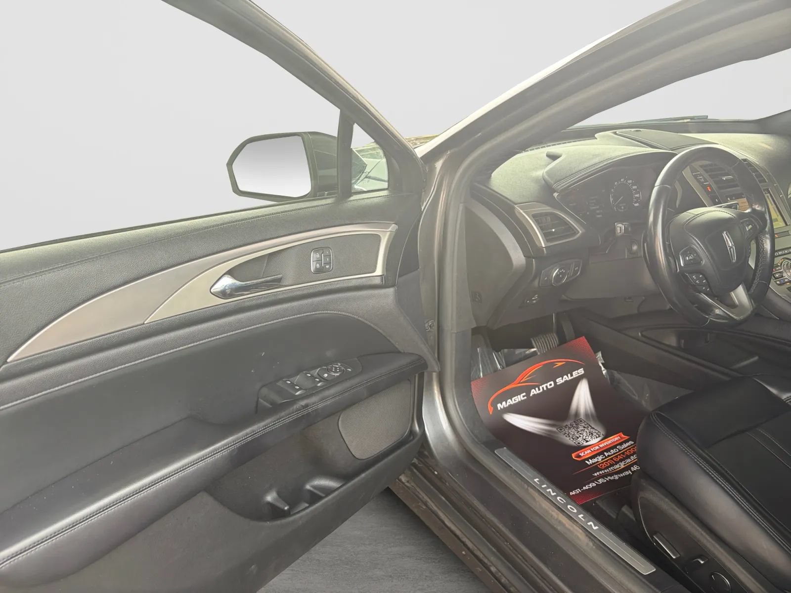 Used 2019 Lincoln MKZ Premiere AWD/4WD image 11