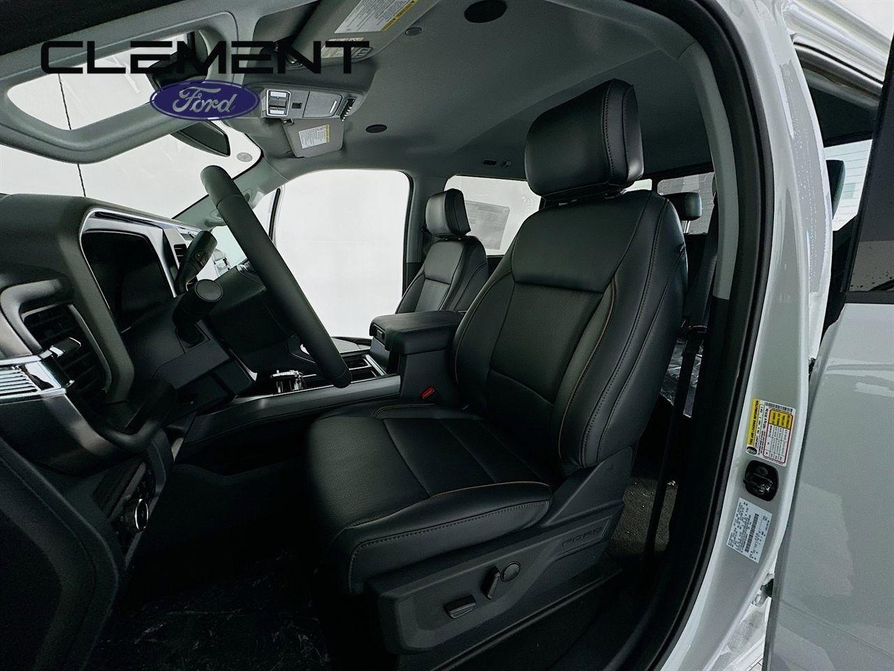 New 2026 Ford F350 Lariat w/ Black Appearance Package image 28