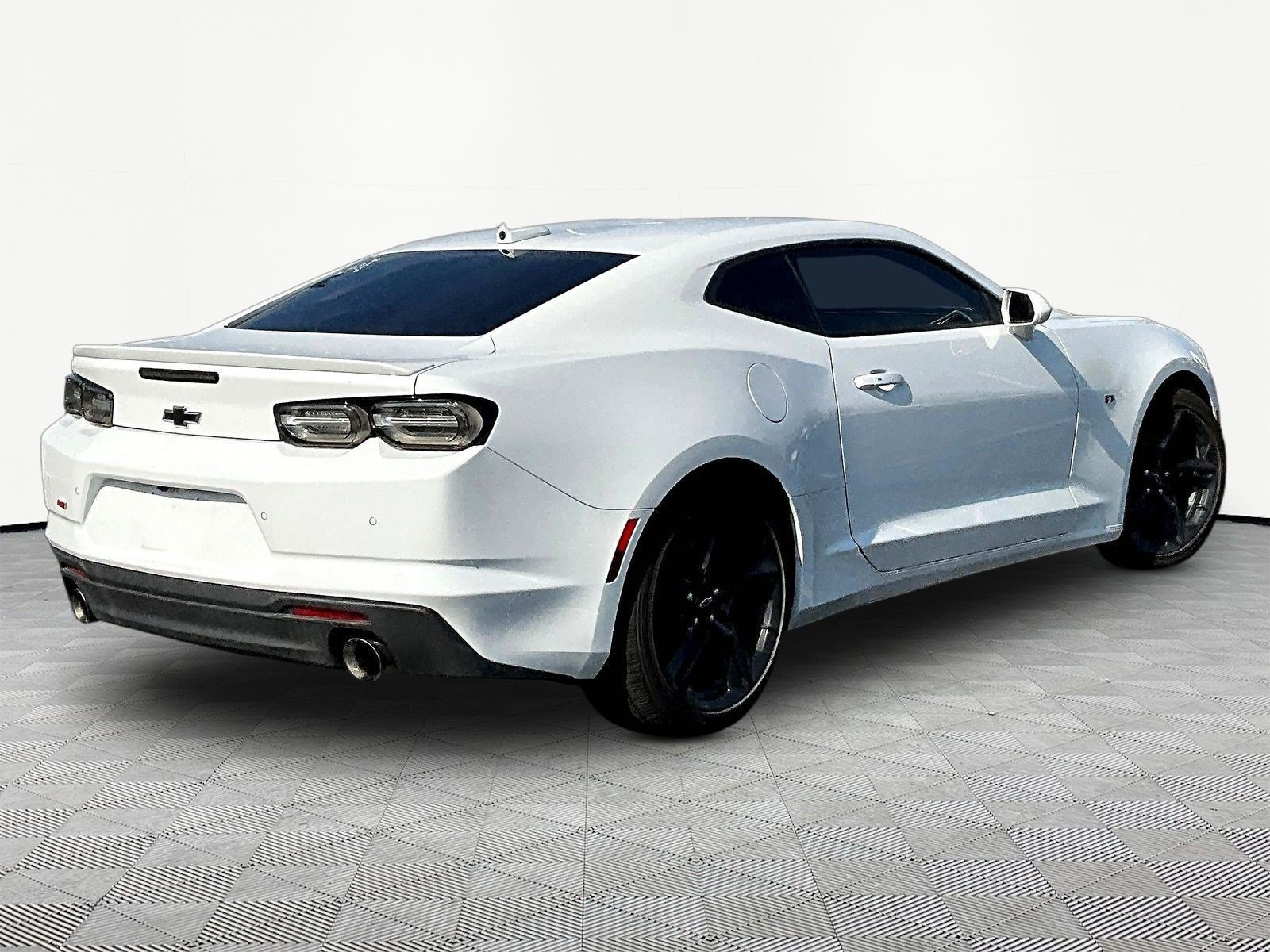 Used 2023 Chevrolet Camaro LT w/ RS Package RWD image 6