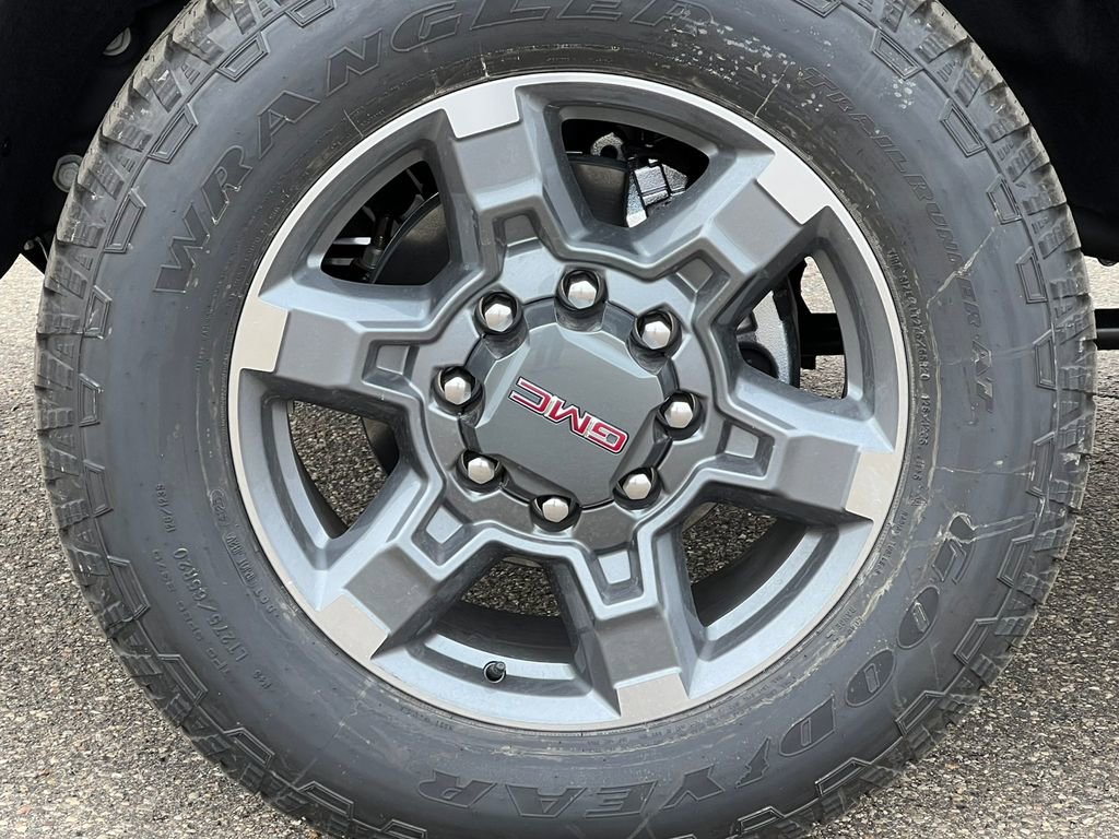 New 2026 GMC Sierra 2500 SLT w/ SLT Premium Package image 16