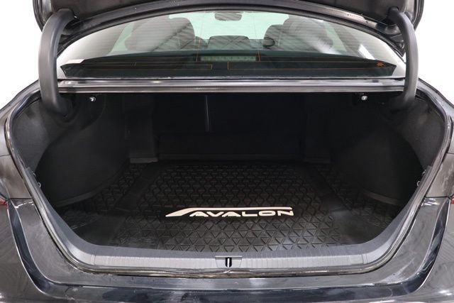 Used 2019 Toyota Avalon Touring w/ Advanced Safety Package FWD image 33