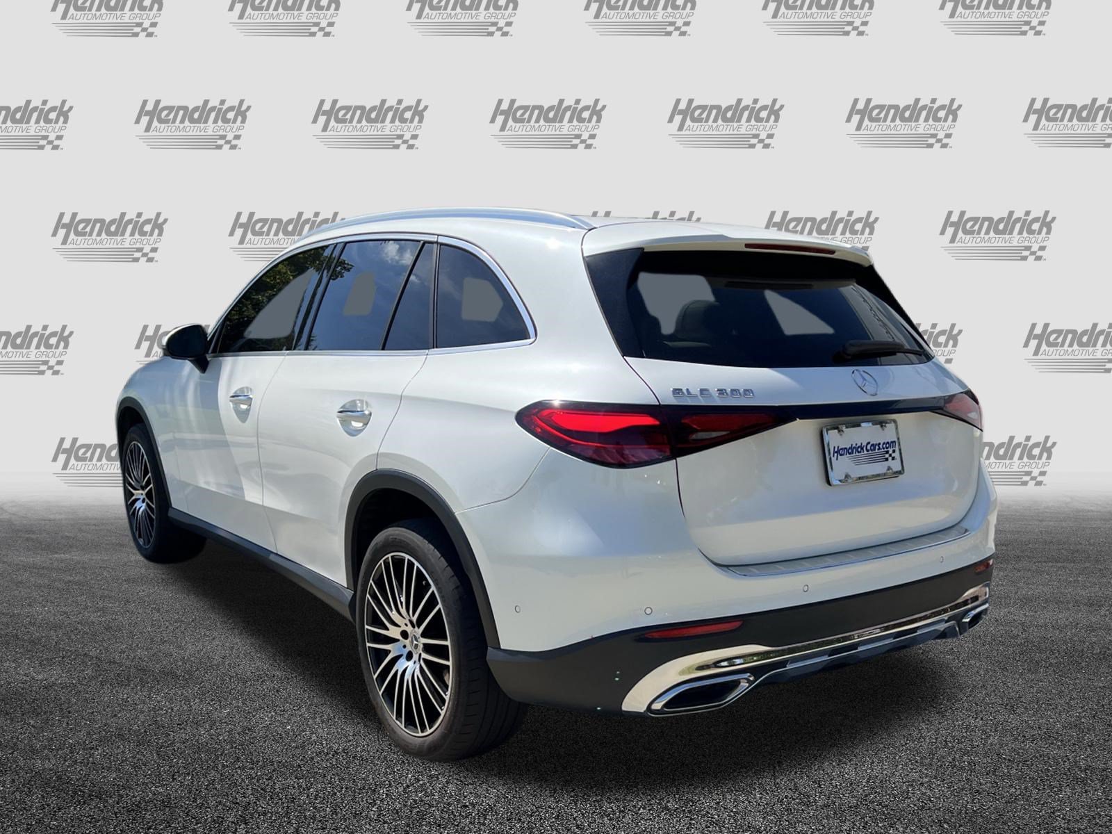 Used 2023 Mercedes-Benz GLC 300 image 8