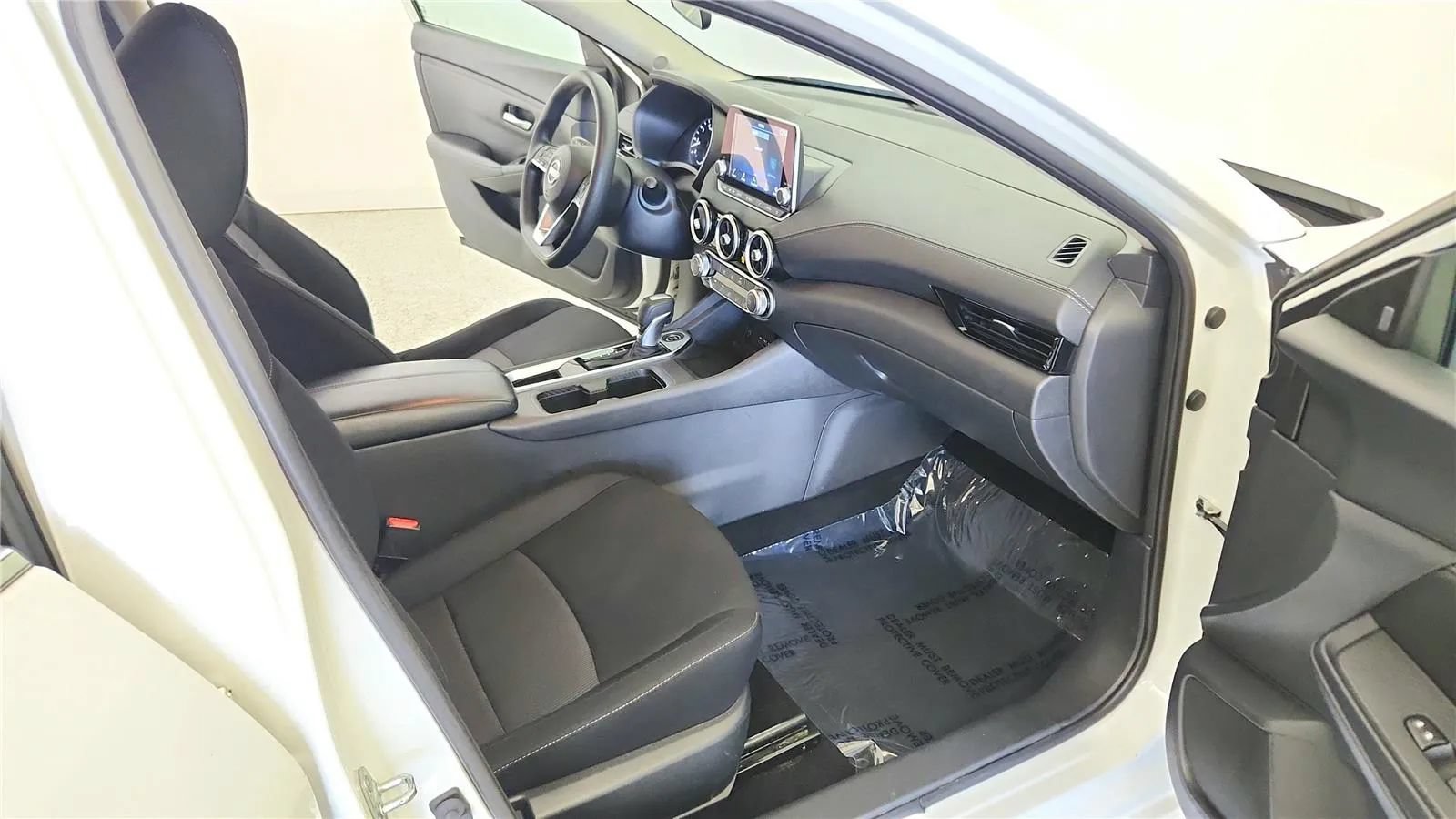 Used 2024 Nissan Sentra SV FWD image 35