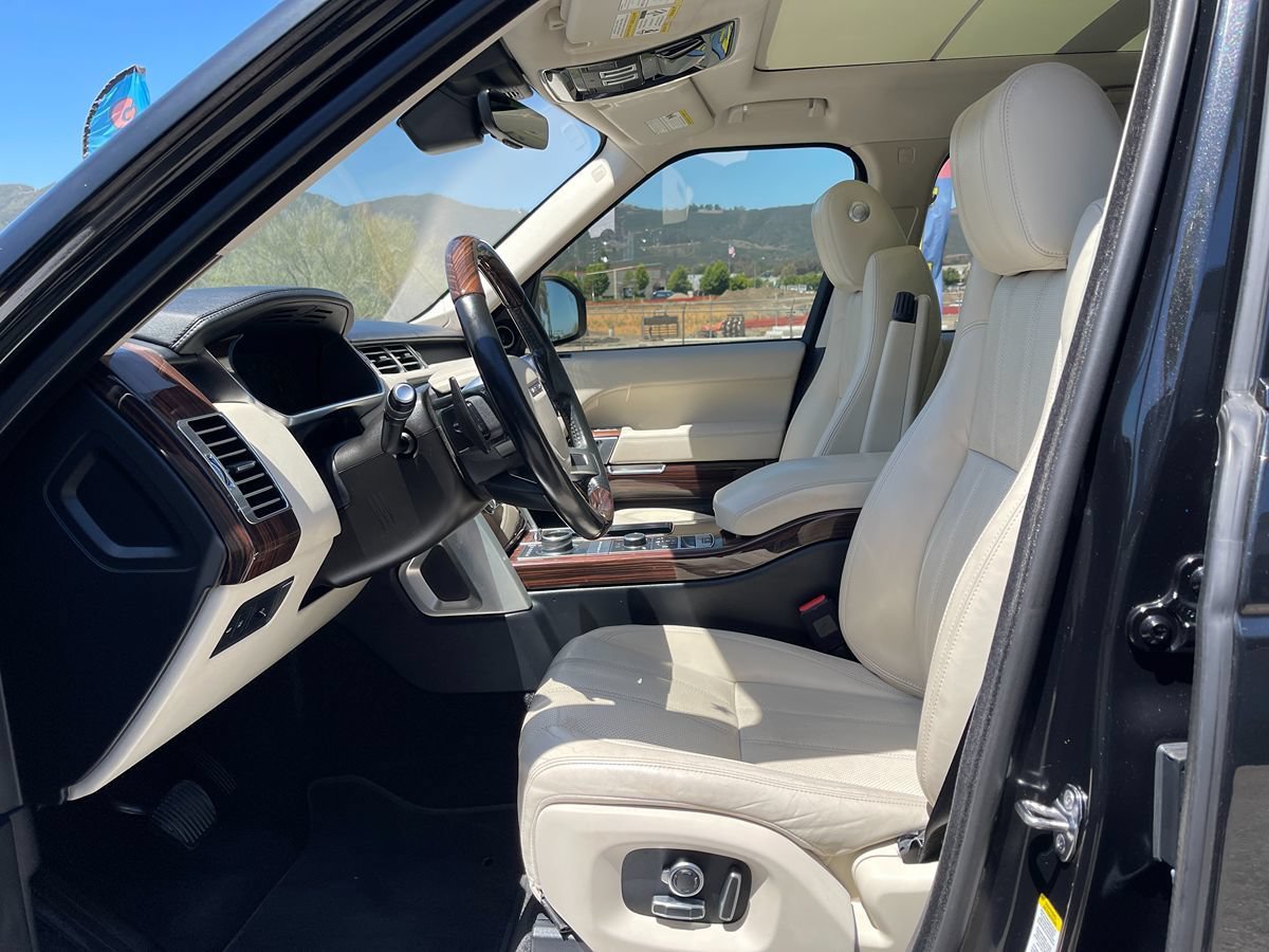 Used 2017 Land Rover Range Rover HSE AWD/4WD image 18