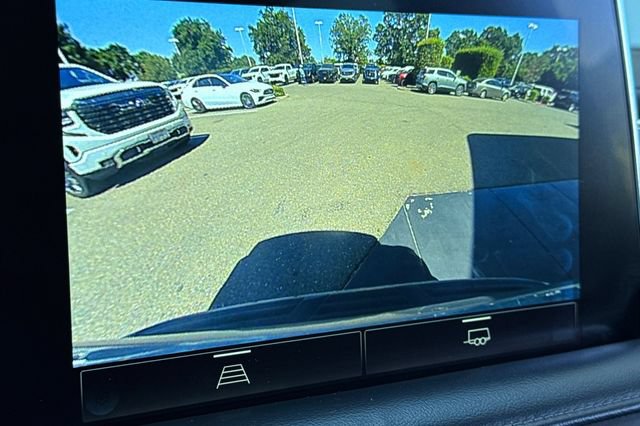 Used 2022 Chevrolet Suburban LT AWD/4WD image 28