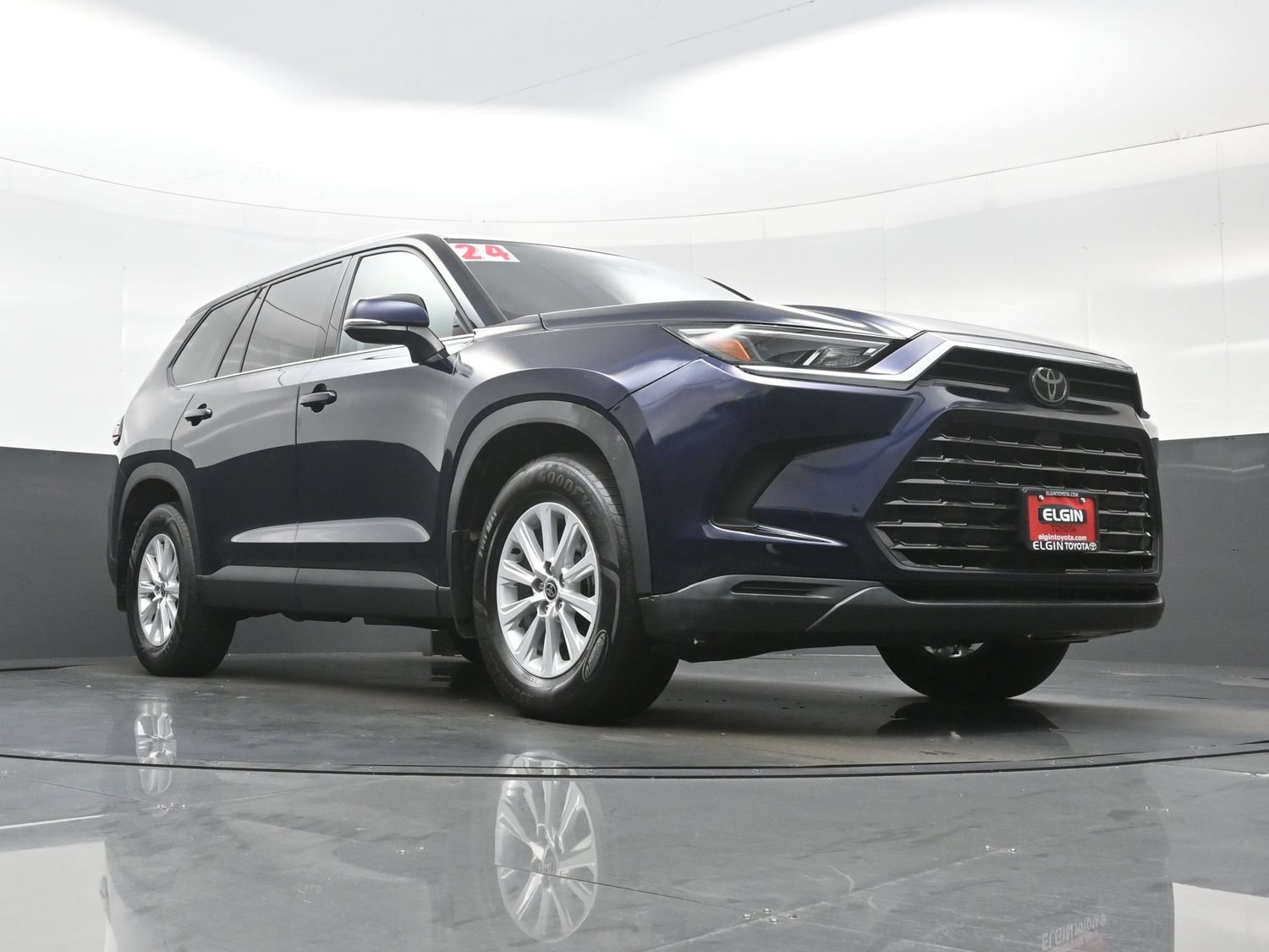 Used 2024 Toyota Grand Highlander AWD image 27