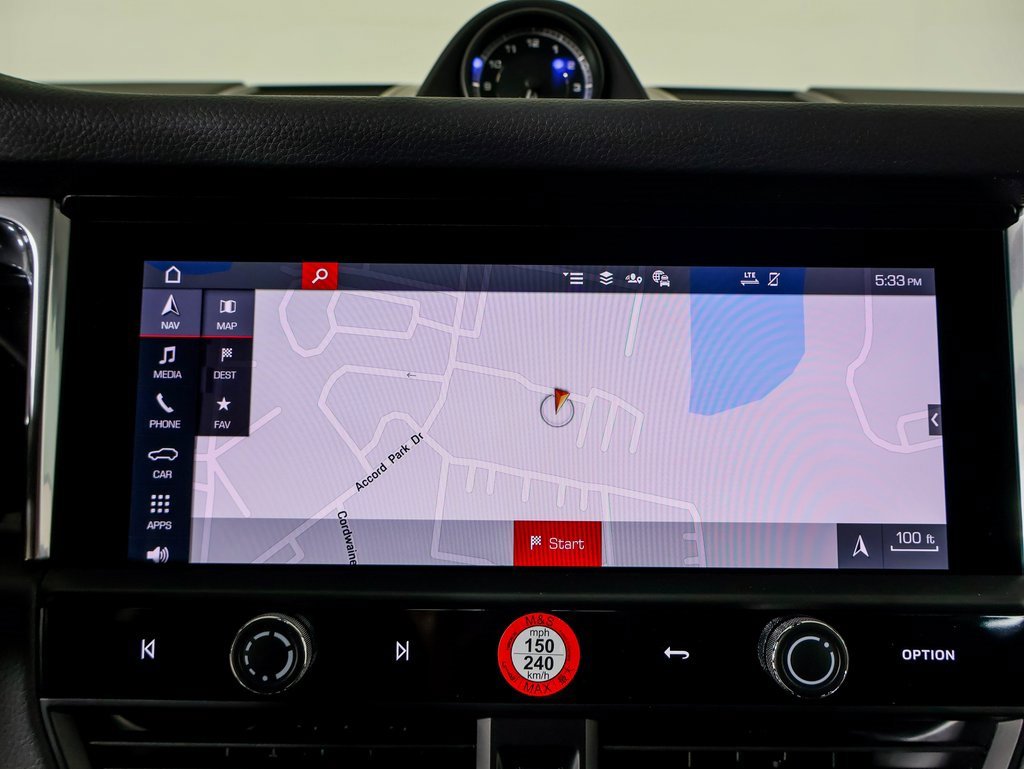 New 2026 Porsche Macan image 16