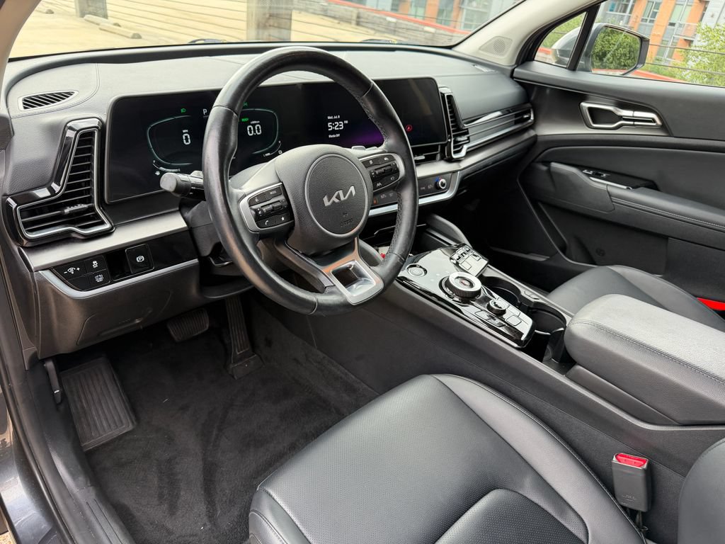 Used 2023 Kia Sportage EX AWD/4WD image 8