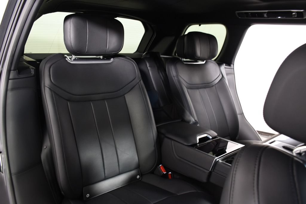 Used 2025 Land Rover Range Rover Long Wheelbase Autobiography AWD/4WD image 22