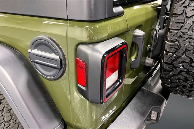 Used 2021 Jeep Wrangler Unlimited Rubicon AWD/4WD image 21