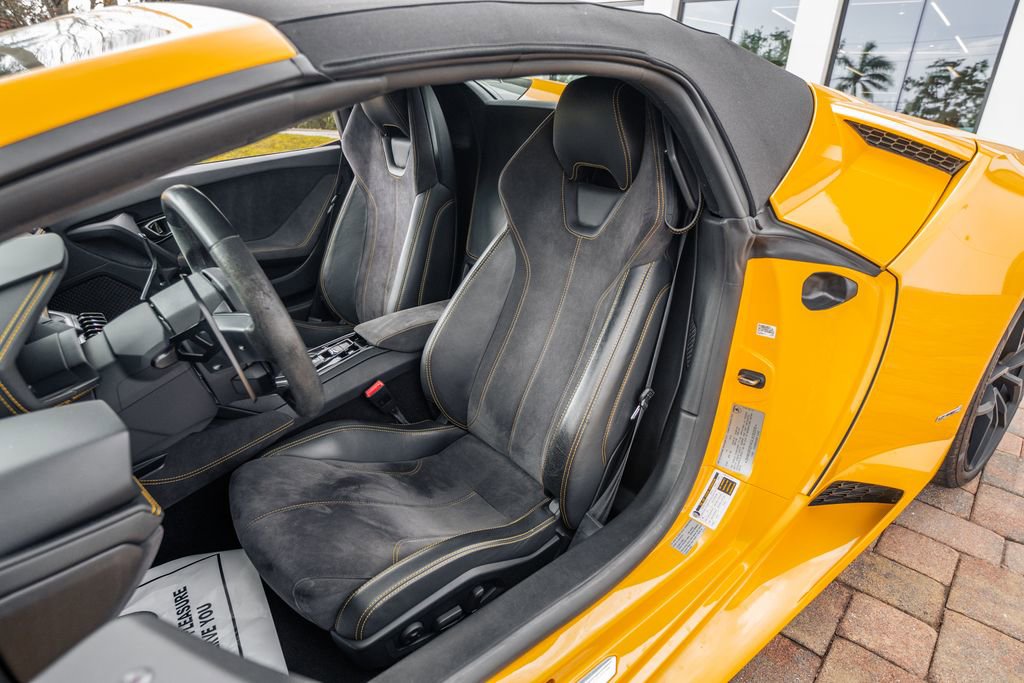 Used 2016 Lamborghini Huracan LP 610-4 image 19