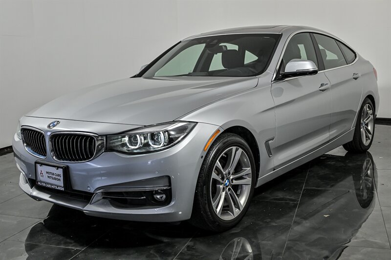 Used 2017 BMW 330i Gran Turismo xDrive AWD/4WD image 5